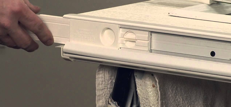 aluminum storefront door repair Oak Hills